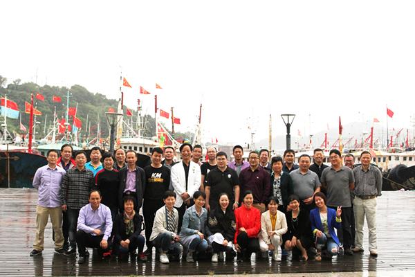 浙江天瑞医疗集团:举行高级人才金秋茶话会