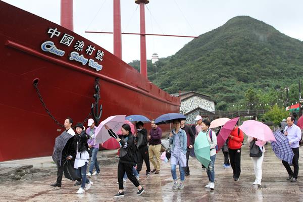 浙江天瑞医疗集团:举行高级人才金秋茶话会
