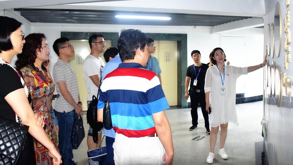 党建交流 经验共享 社区大党建互访向党的生日献礼