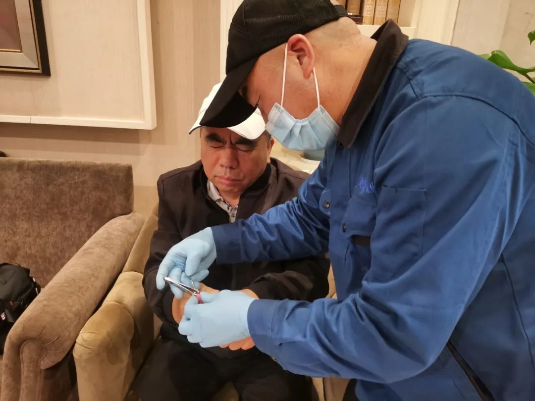 敬老爱老，向上向善丨记永宁公馆爱心助老活动